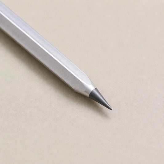 Close-up of Facet’s graphite tip and faceted front end